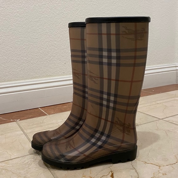 Burberry Rain Boots - Picture 1 of 12